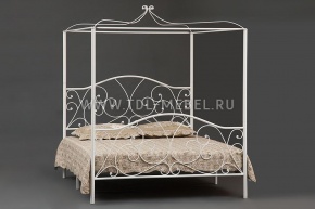 Двуспальная кровать с балдахином белая «Hestia»