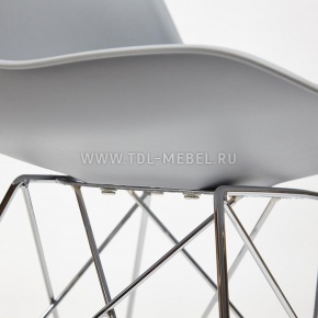 ���� TULIP IRON CHAIR ����� � �������
